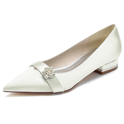 Chaussures de Mariage à Talon Plat et Bout Fermé En Satin de Soie Fleuri pour Femmes avec Strass