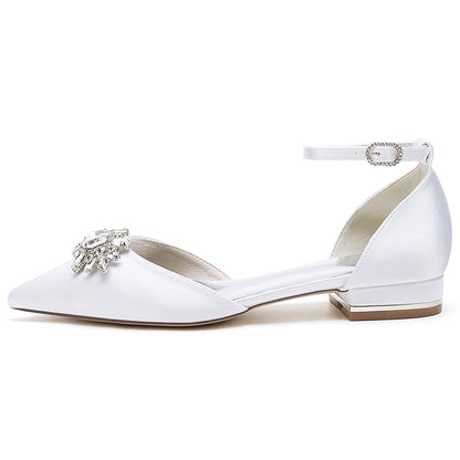 Chaussures de Mariage à Talon Plat et Bout Fermé En Satin de Soie pour Femmes avec Bride à la Cheville et Strass